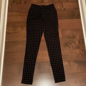 Black pants with velvet check pattern